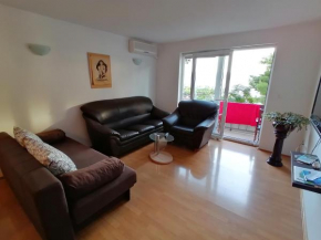  Apartment ŠODAN 72  Омиш